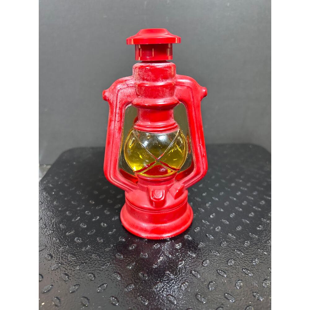 178. Avon Country Lantern